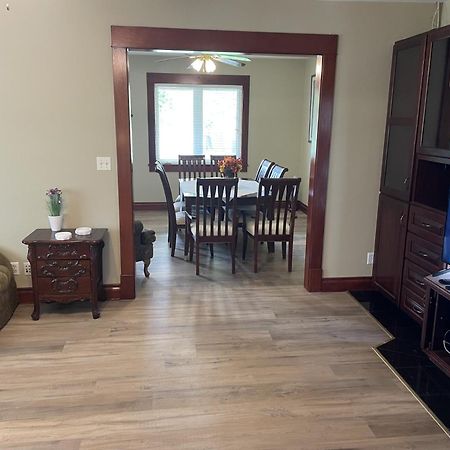 Peaceful Residence On Palmer Ave - Close To The Falls & Complimentary Breakfast Delivered Daily To The Rental Niagara Falls Exterior photo